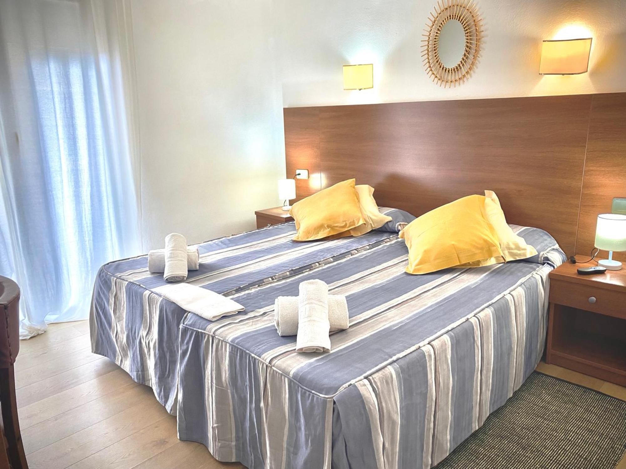 Hotel Medium Montecarlo Palafrugell Szoba fotó
